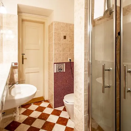 Labyrinth Apartments By Ruterra Prague Exterior photo